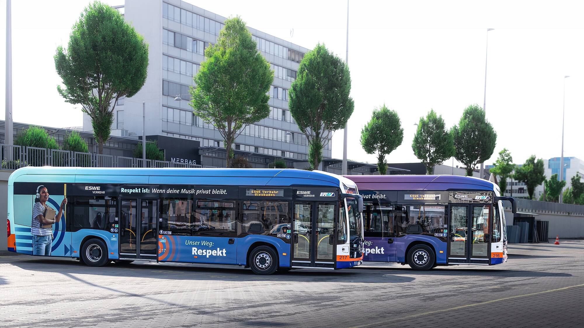 Zeigt die Busse der Respektkampagne